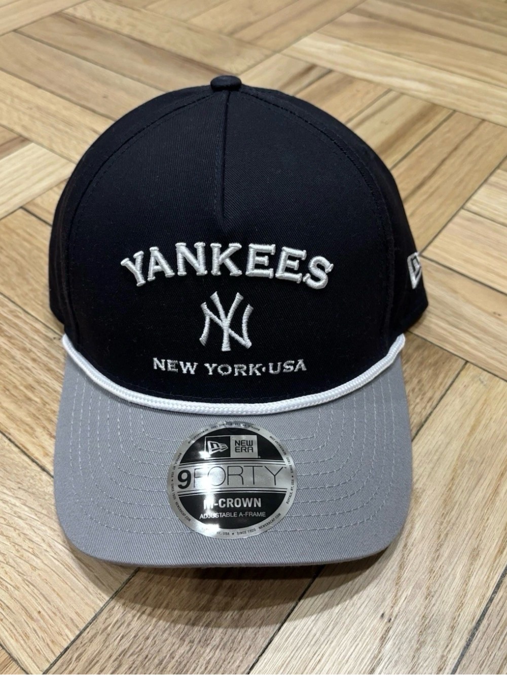 New Era New York Yankees 9Forty Black/Gray M-Crown A-Frame Snapback Hat New